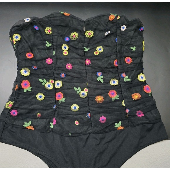 TCEC Tops - TCEC Women's Black Floral Bodysuit Halter  Large Embroidered Flowers Snap Bottom